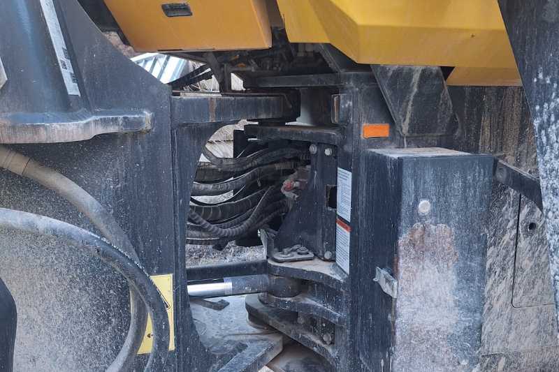 OmecoHub - Immagine KOMATSU WA470-6